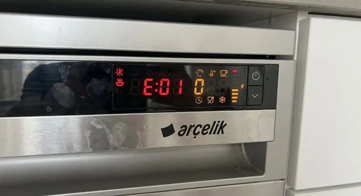 Arçelik Bulaşık Makinesi Yıkama Sırasında Durursa Sebebi Nedir?
